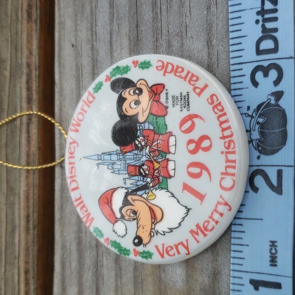 Disney Holiday Vintage Christmas Ornament Walt Disney World 989 Poshmark